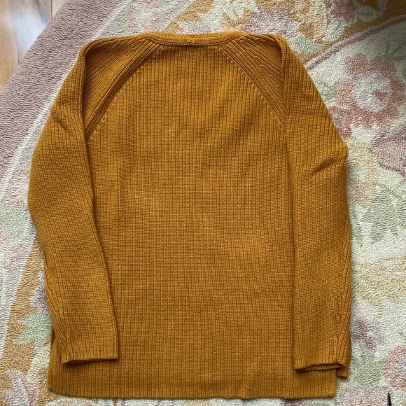J Crew Cotton V neck sweater EUC - Picture 4 of 6